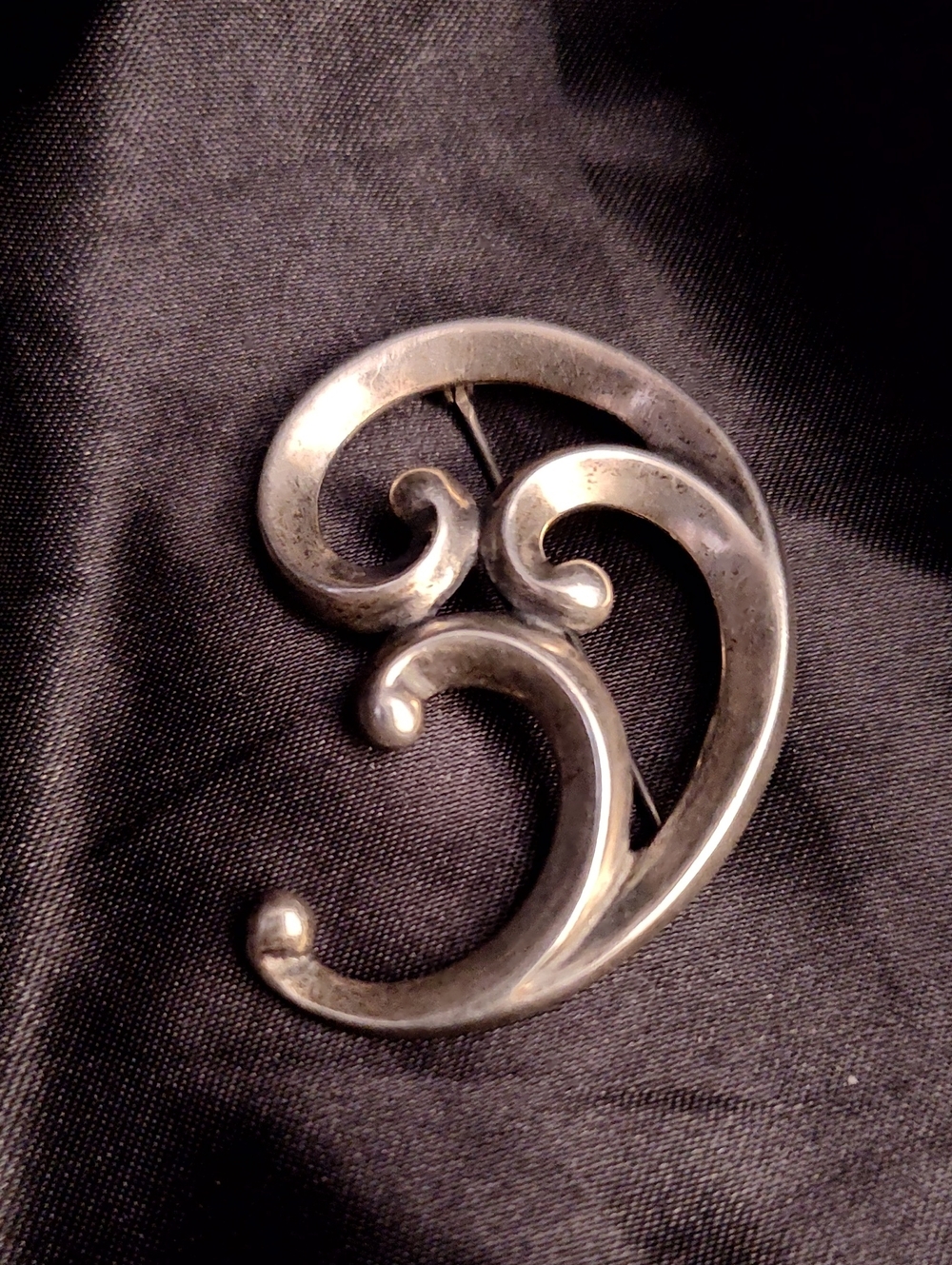 Vintage James Avery Sterling Silver Swirl Brooch